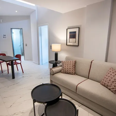 Diamond Aparthotel 3*